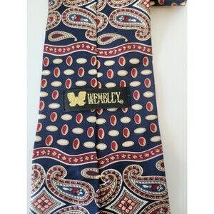 Wembley Men's Tie Navy Blue Red Paisley 100% Silk Classic Pattern
